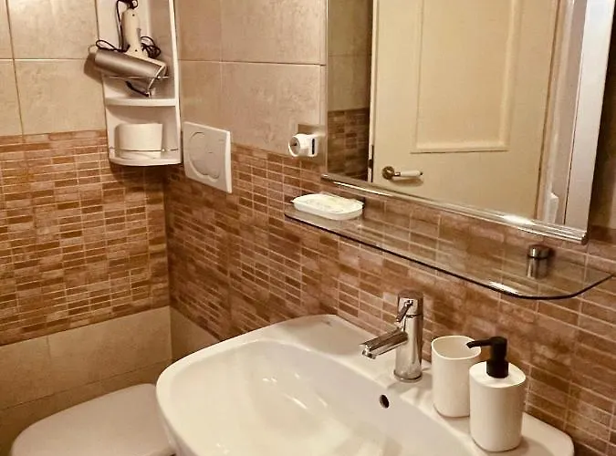 Апартаменты Downtown Apartment_sistina *